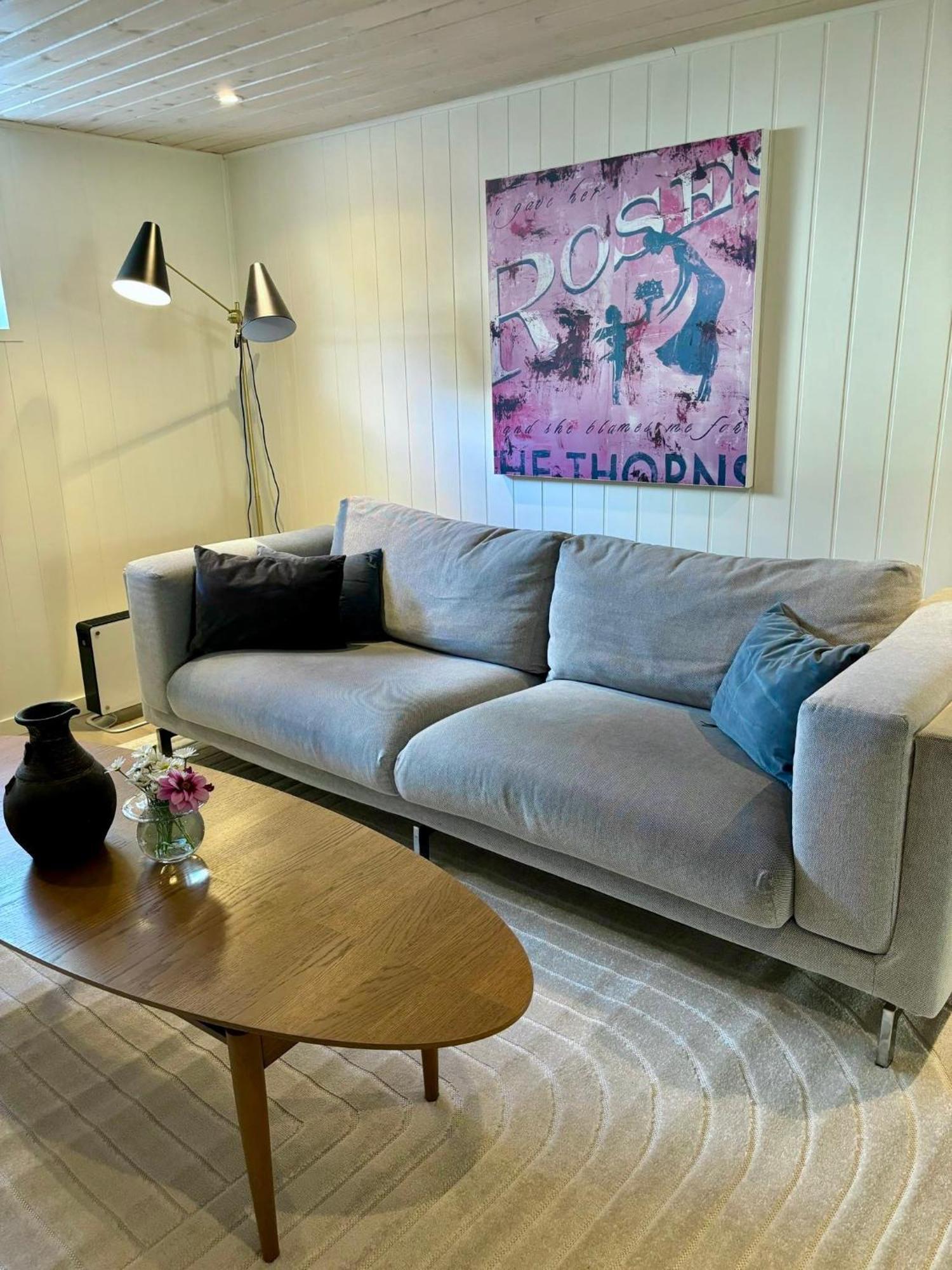 Down Town Apartment With Outside Area In Villa Kristiansand Ngoại thất bức ảnh
